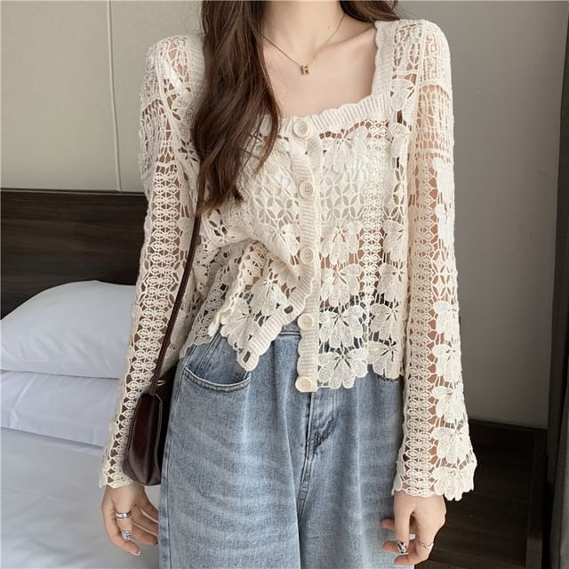 Cropped Crochet Floral Square Cardigan Neck