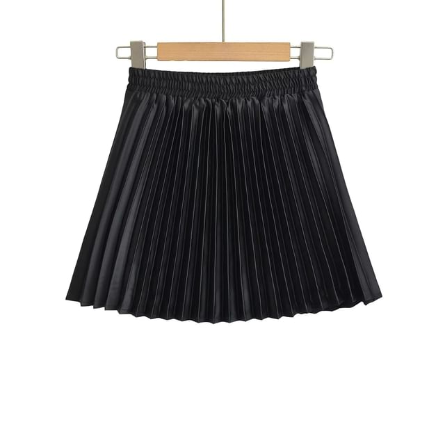 Pleated Mini Flared Skirt with Accented Waist and Accordion Folds
