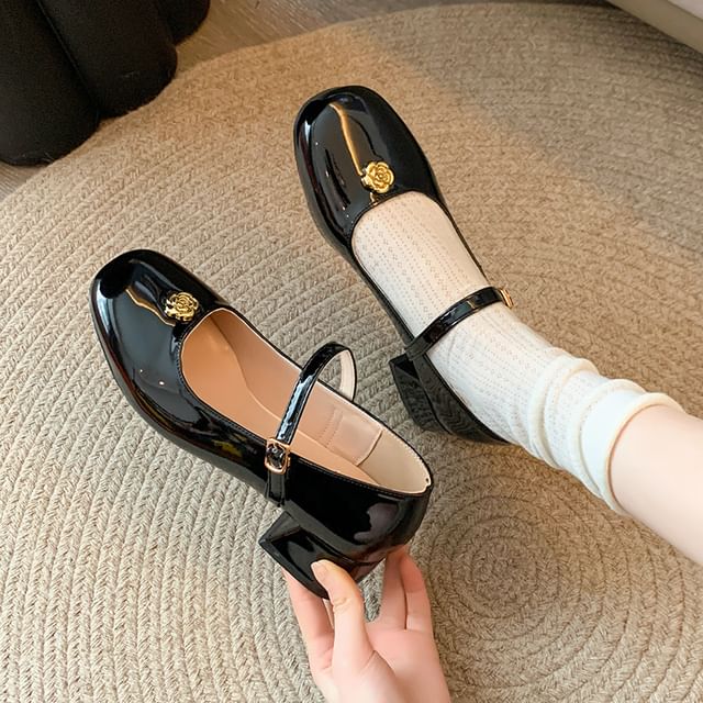 Accent Mary Chunky Jane Flower Heel Leather Pumps Patent