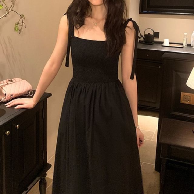 A-Line Plain Shoulder Dress Tie Maxi