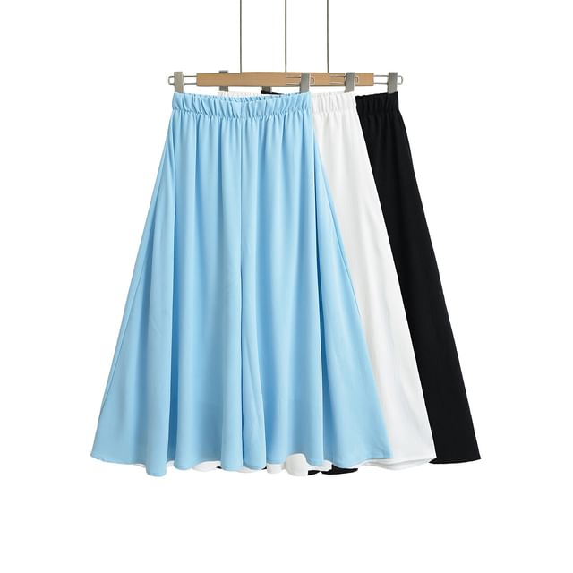 Maxi Flared Skirt with Elevated Waist and Simple Style