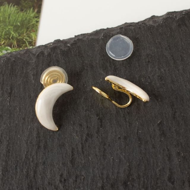 Earring Clip-On Stud / Moon Ear