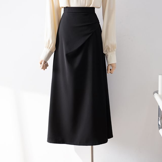 Asymmetrical Shirred Midi A-Line Skirt with High Rise