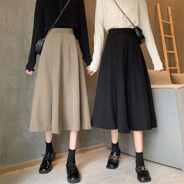 Sleek Midi Flared Skirt with High-Rise Silhouette