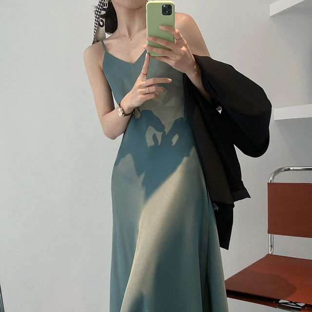Printed Spaghetti Strap V-Neck A-Line Maxi Dress