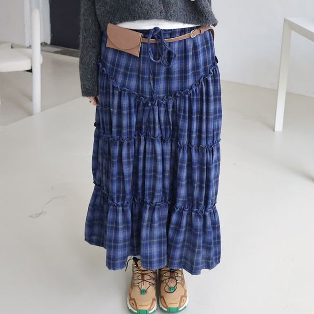 Tiered Midi Skirt with Plaid Pattern and High-Rise Fit