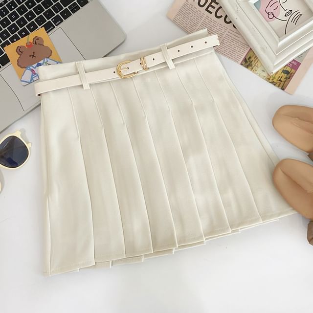 Pleated Mini Flared Skirt with Belt and High Waist