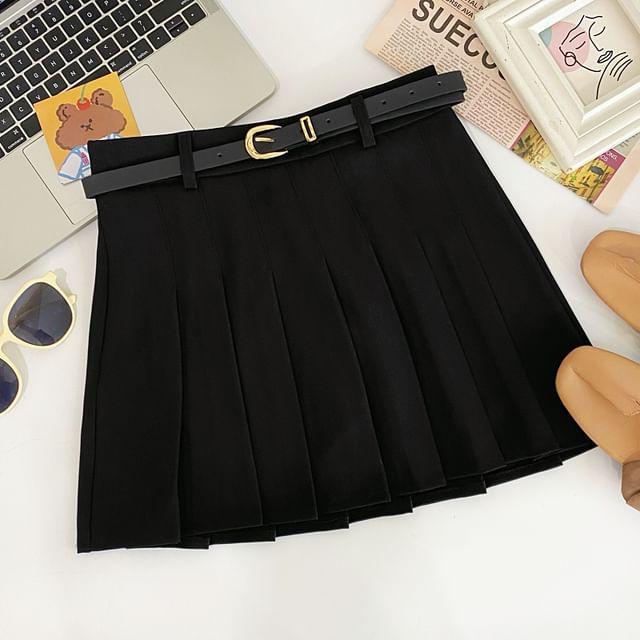 Pleated Mini Flared Skirt with Belt and High Waist