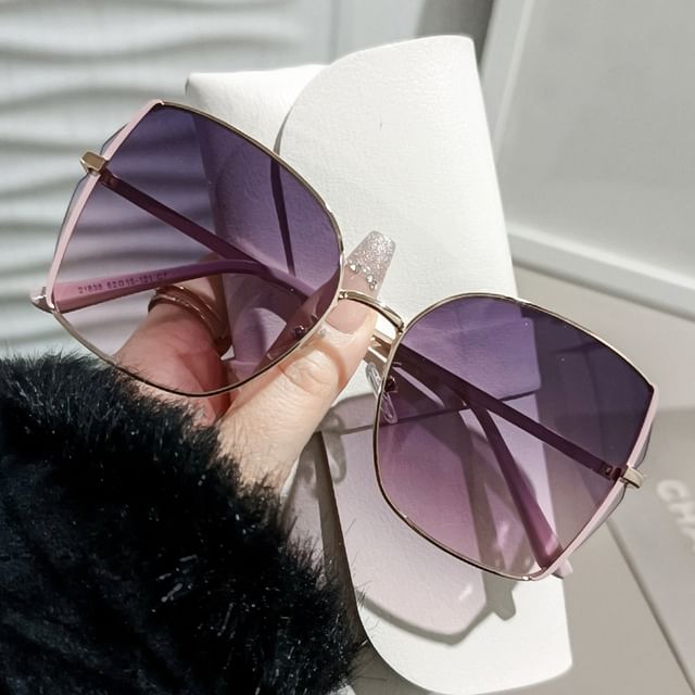 Oversized Sunglasses Square