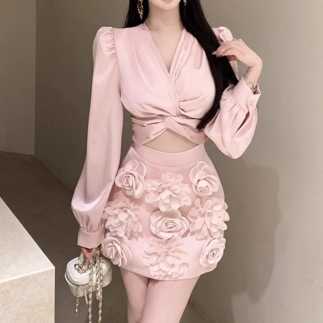 V-Neck Long Floral Sleeve Rise / High Crop Pencil Mini Applique Plain Skirt Ruched Blouse