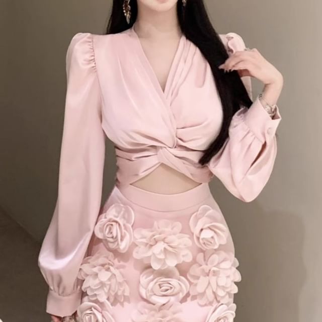 V-Neck Long Floral Sleeve Rise / High Crop Pencil Mini Applique Plain Skirt Ruched Blouse