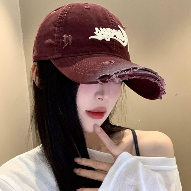 Distressed Cap Baseball Lettering Applique