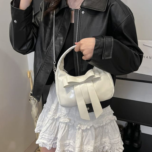 Faux Accent Crossbody Bag Bow Chain Leather Strap Plain