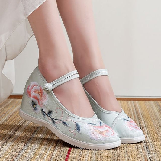 Wedge Shoes Floral Embroidery Heel