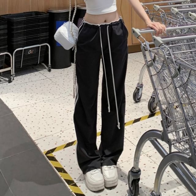 Short-Sleeve Off-Shoulder Plain Crop Tee / Drawstring Waist Striped Trim Loose Fit Pants