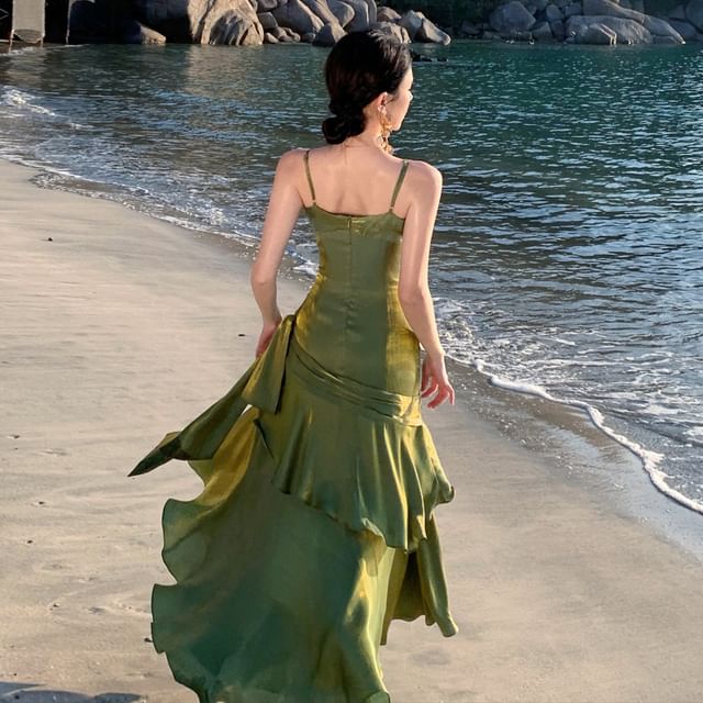 Sweetheart Neck Ruffle Trim Mermaid Evening Dress with Spaghetti Straps