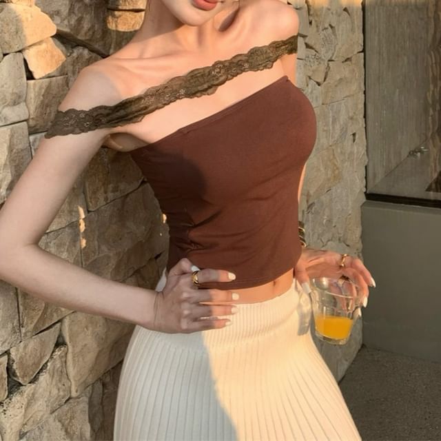 Lace Crop Padded Fit Panel Plain Top Halter Slim