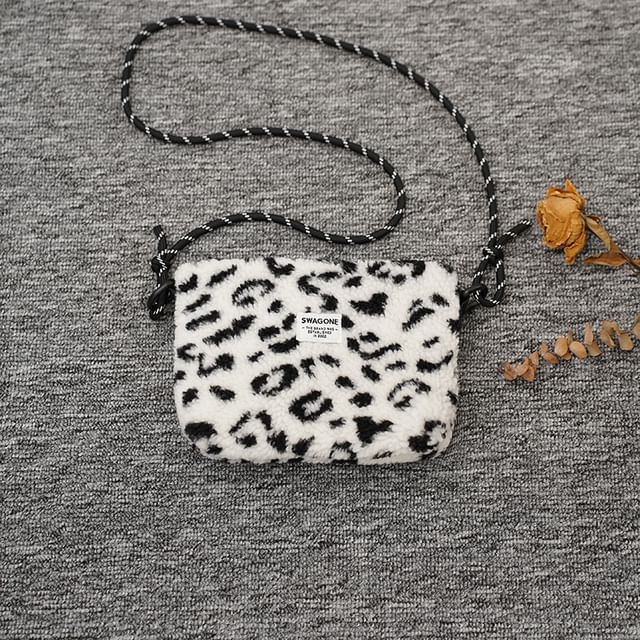 Fleece Applique Bag Crossbody