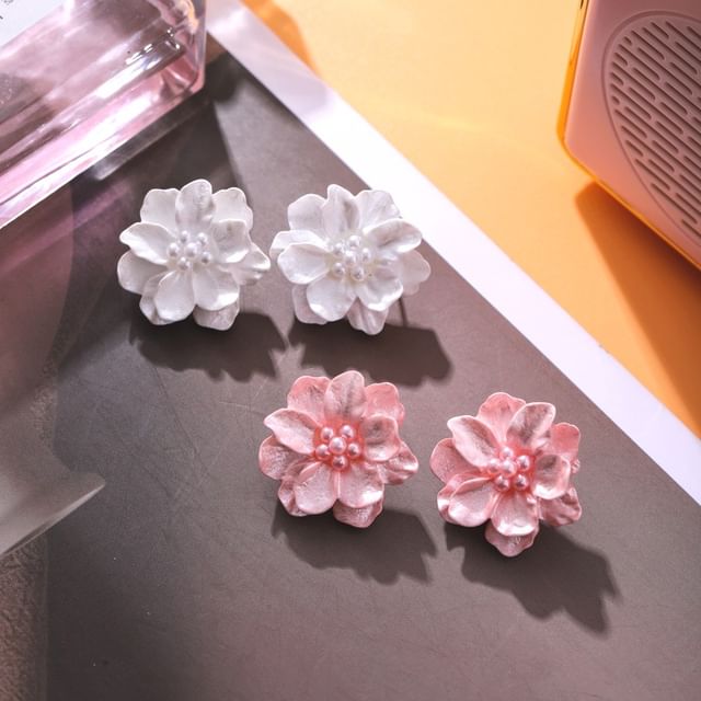 Stud Faux Flower Earring Pearl