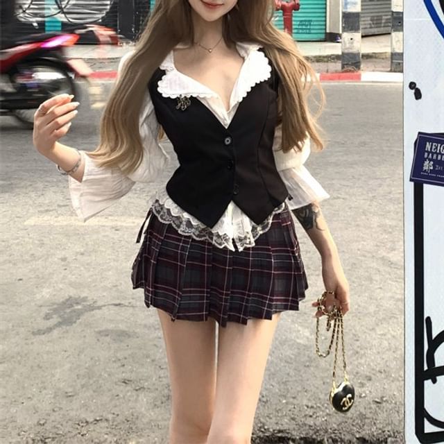 A-Line / Cami High Plain Trim Blouse Top Puff-Sleeve Pleated Waist Plaid Button-Up Striped Mini Skirt Lace