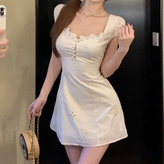 Short-Sleeve A-Line Dress Mini Floral Trim Square-Neck