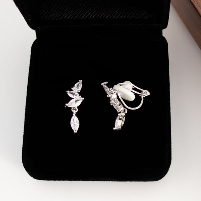 Drop Clip-On Earring / Rhinestone