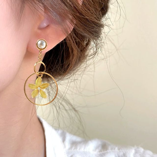 Faux Alloy Floral Cuff Earring Rhinestone Pearl Dangle / Ear