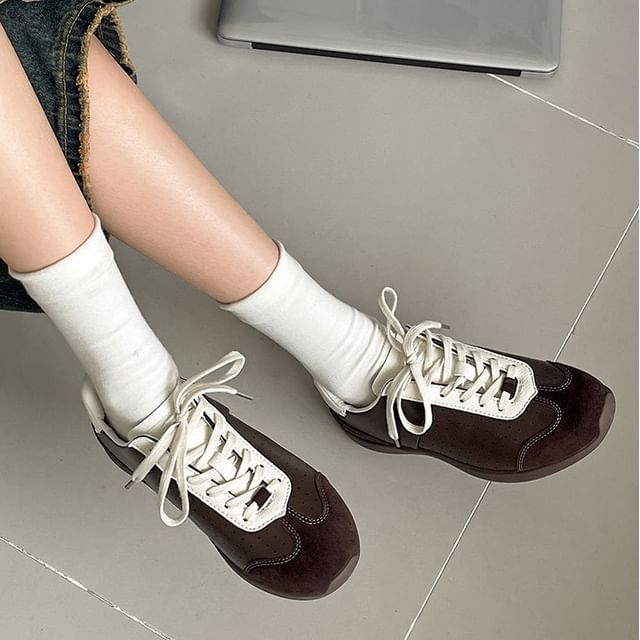 Lace-Up Sneakers Leather Faux
