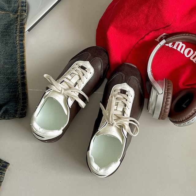 Lace-Up Sneakers Leather Faux