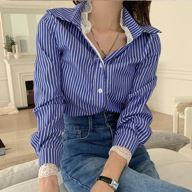 Collared Mock Two Piece Panel Lace Shirt - Long Sleeved