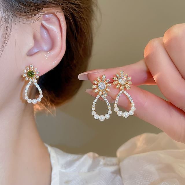 Floral Rhinestone Faux Pearl Alloy Drop Earring