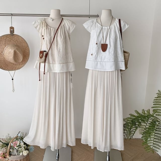 Set: High Short-Sleeve Maxi A-Line + Top Skirt Rise Plain