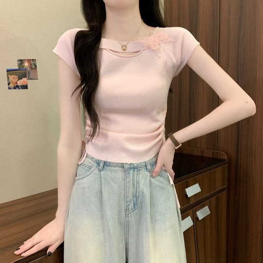 Accent Butterfly Tee Plain Short-Sleeve