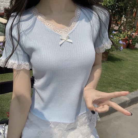 Short-Sleeve Knit Trim V-Neck Plain Lace Top