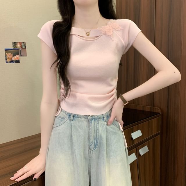 Accent Butterfly Tee Plain Short-Sleeve