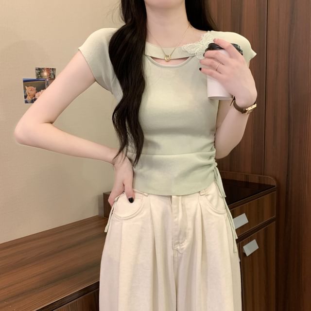 Accent Butterfly Tee Plain Short-Sleeve