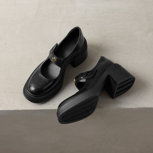 Block Mary Jane Platform Heel Pumps