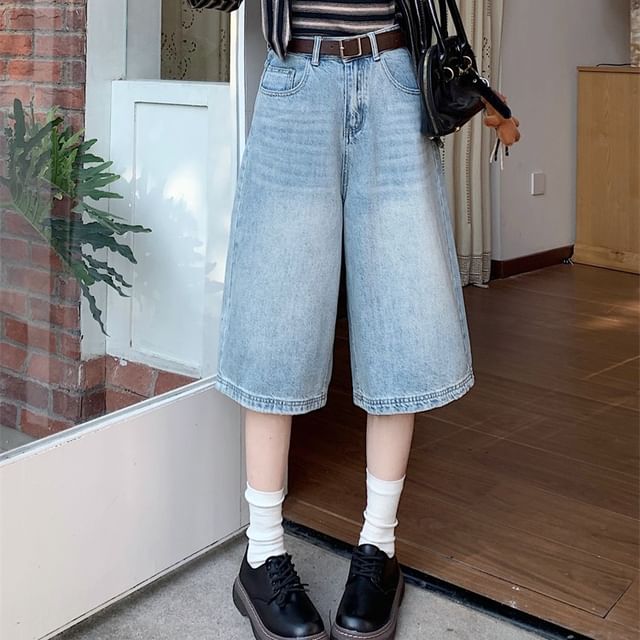 Capri Washed Jeans Leg Wide Rise High