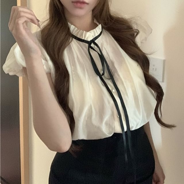 Cap Waist Shorts Stand Sleeve / Plain Blouse Collar Frill Bow High