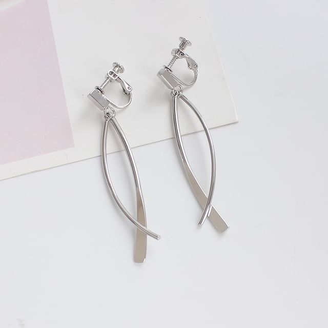 Clip-On Bar Earring / Dangle