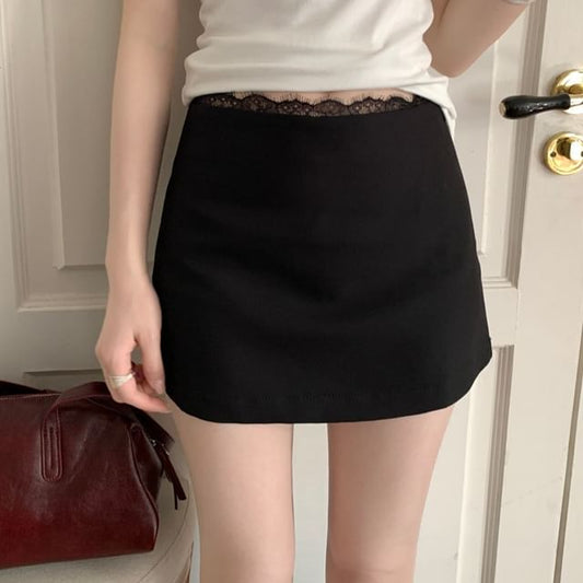 Lace-Trimmed Mini Pencil Skirt with Mid Rise
