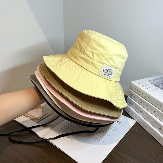 Hat Bucket Lettering