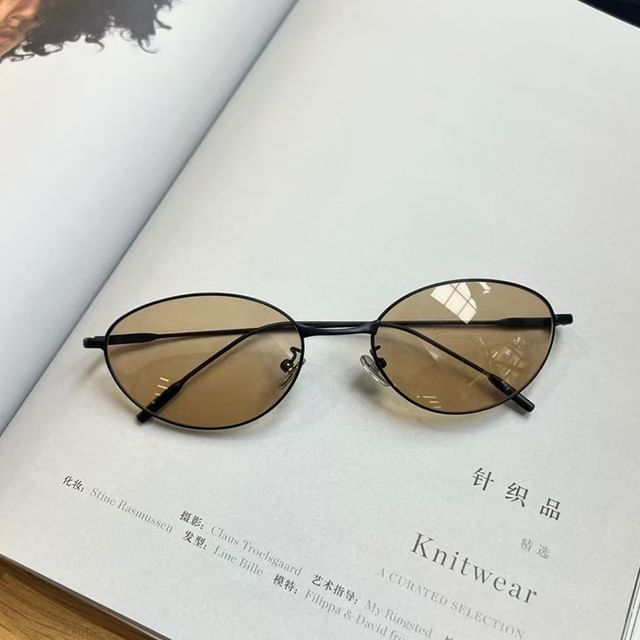Oval Frame Sunglasses Metal