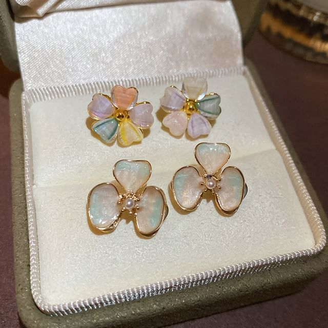 Faux Pearl Flower Stud Shell Earring