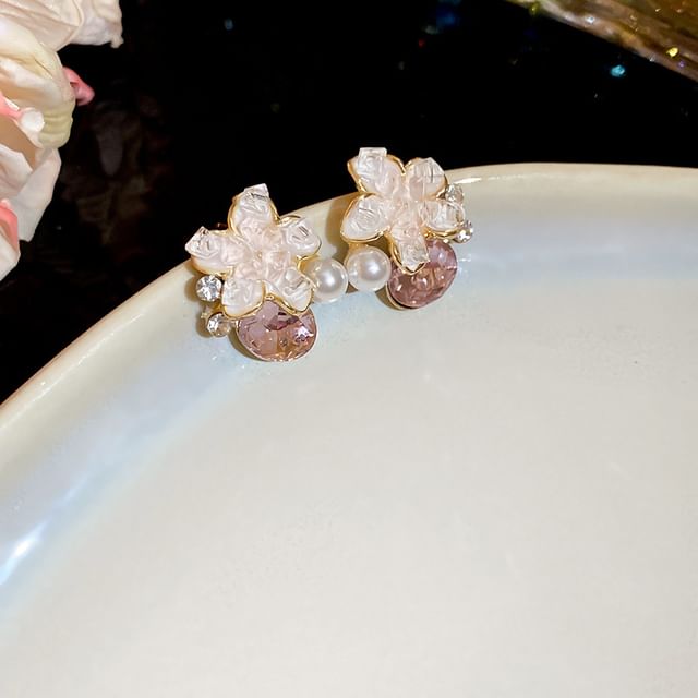 Earring Drop Pearl Faux (Various Designs)