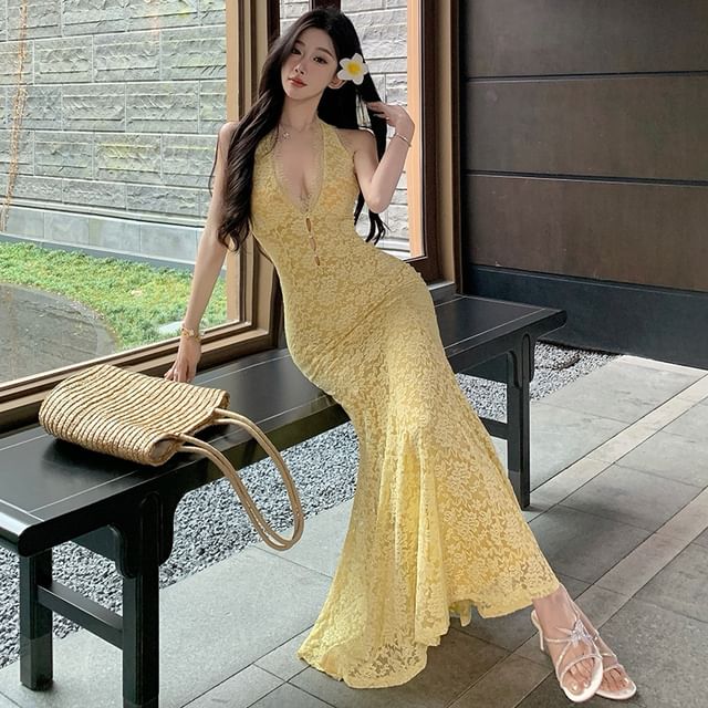 Lace Halter V-Neck Sheath Maxi Dress