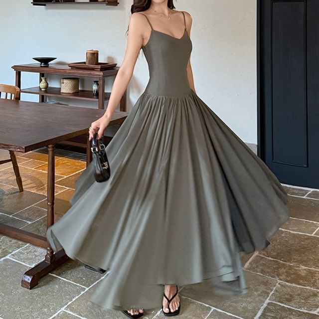 Ruched Open Back Spaghetti Strap V-Neck Maxi A-Line Dress