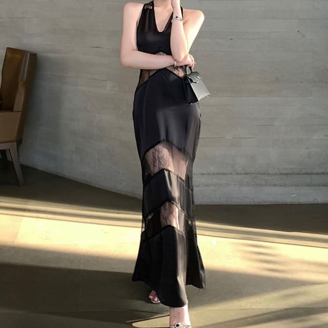 Lace Panel Halter V-Neck Open Back Mermaid Maxi Dress