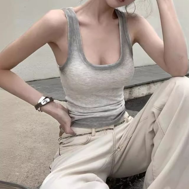 Tank Slim Gradient Ribbed Fit Neck Scoop Top