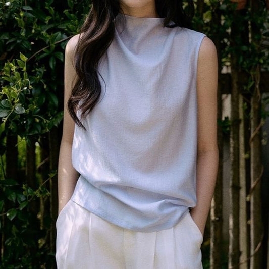 Plain Blouse Neck Sleeveless Mock